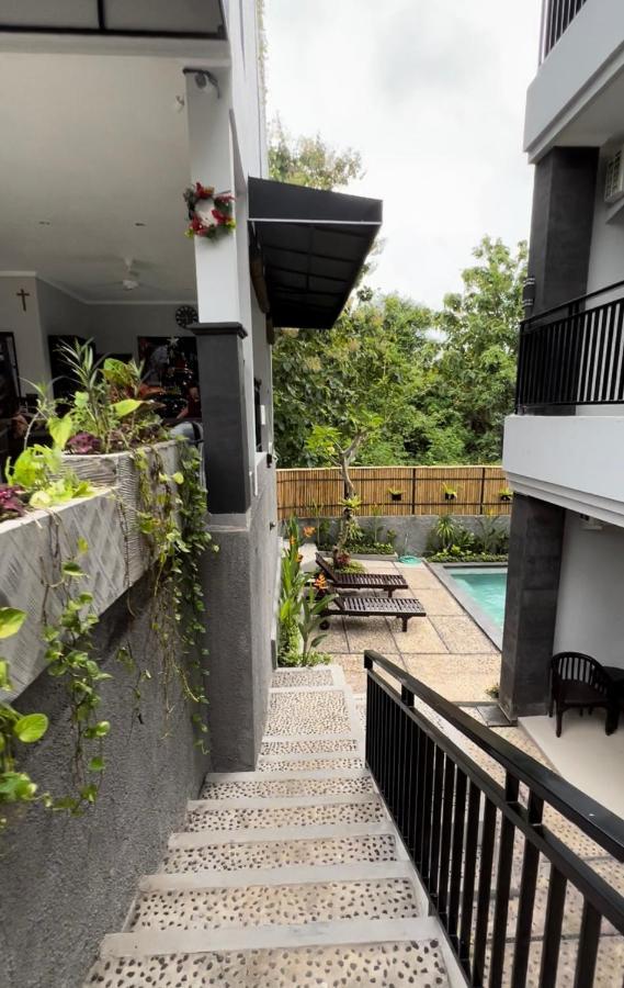 Green Hill Inn Jimbaran Екстериор снимка